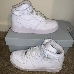 Nike Air Force 1 Mid